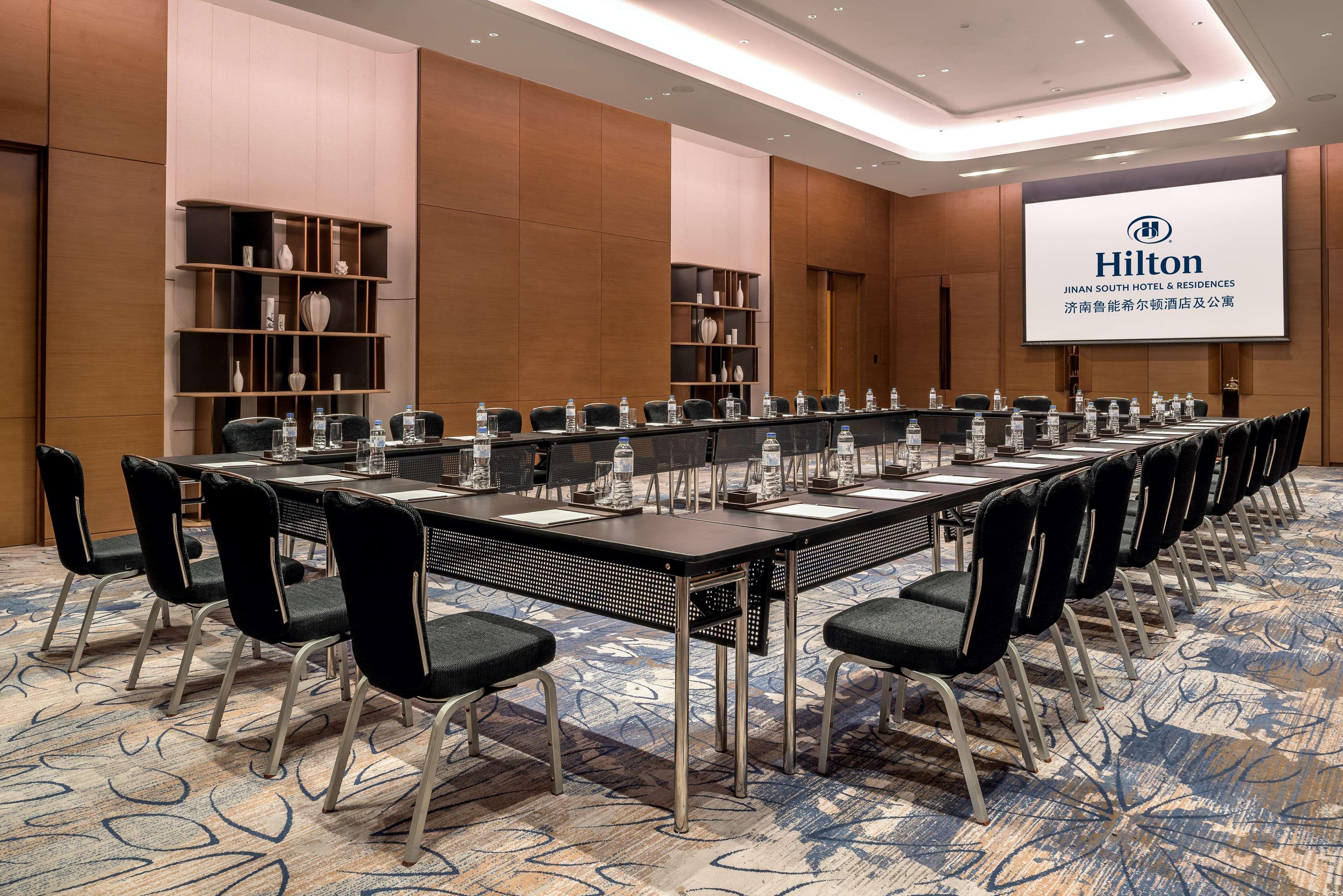 Hilton Jinan South Hotel & Residences Extérieur photo