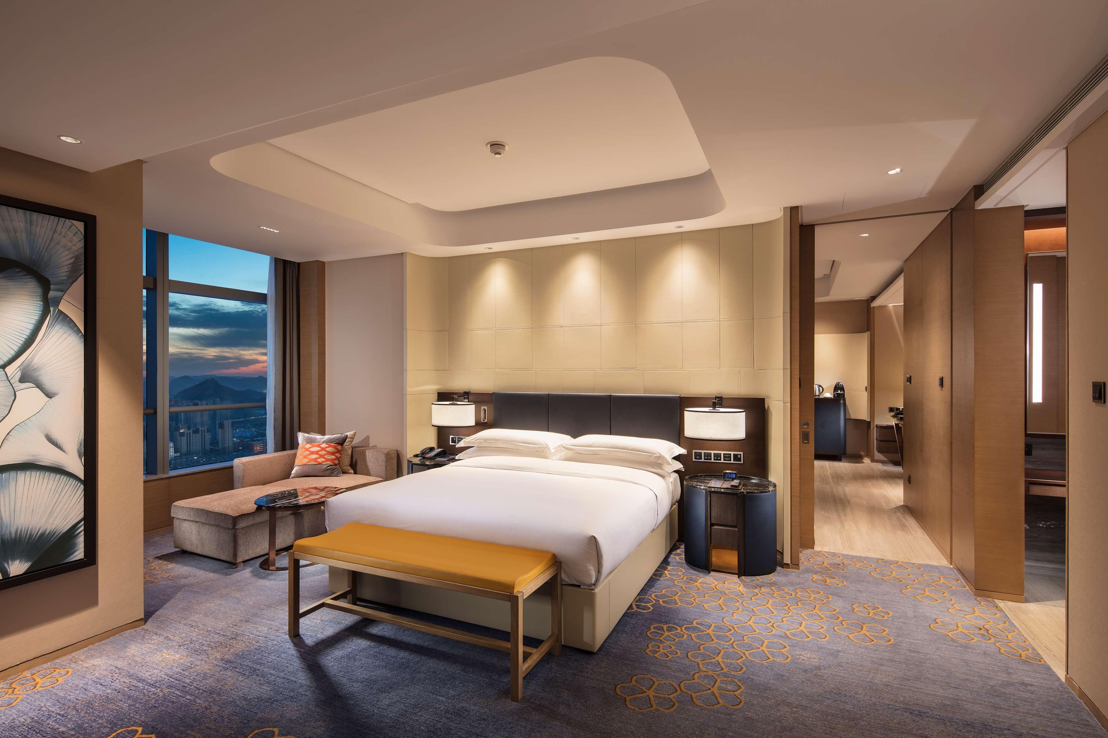 Hilton Jinan South Hotel & Residences Extérieur photo